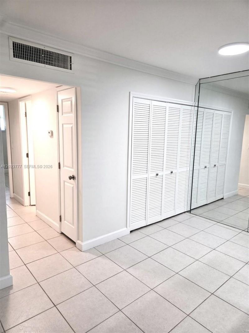 2400 NE 10th St , Unit 104, Pompano Beach, FL 33062 Photo