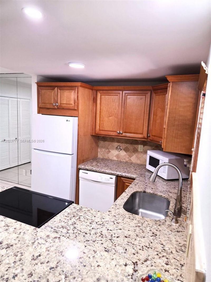 2400 NE 10th St , Unit 104, Pompano Beach, FL 33062 Photo