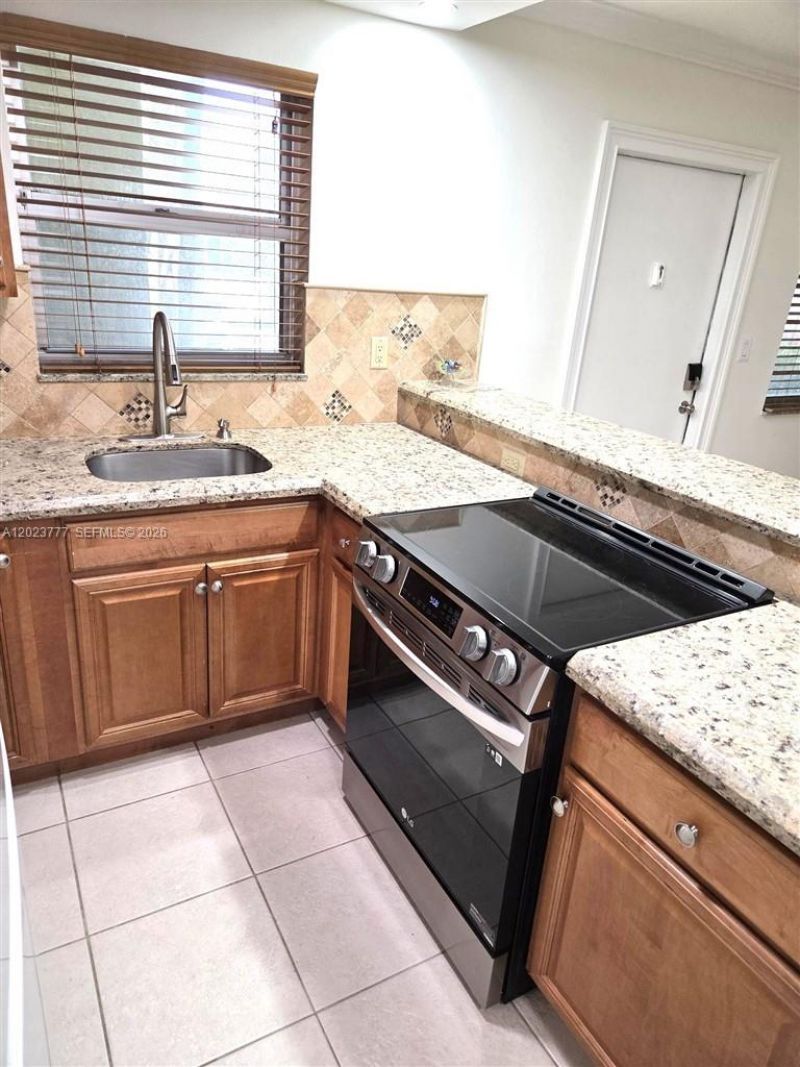 2400 NE 10th St , Unit 104, Pompano Beach, FL 33062 Photo