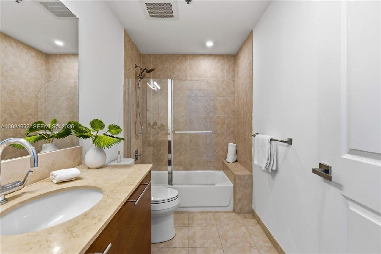 2641 N Flamingo Rd , Unit 2605N, Sunrise, FL 33323 Photo