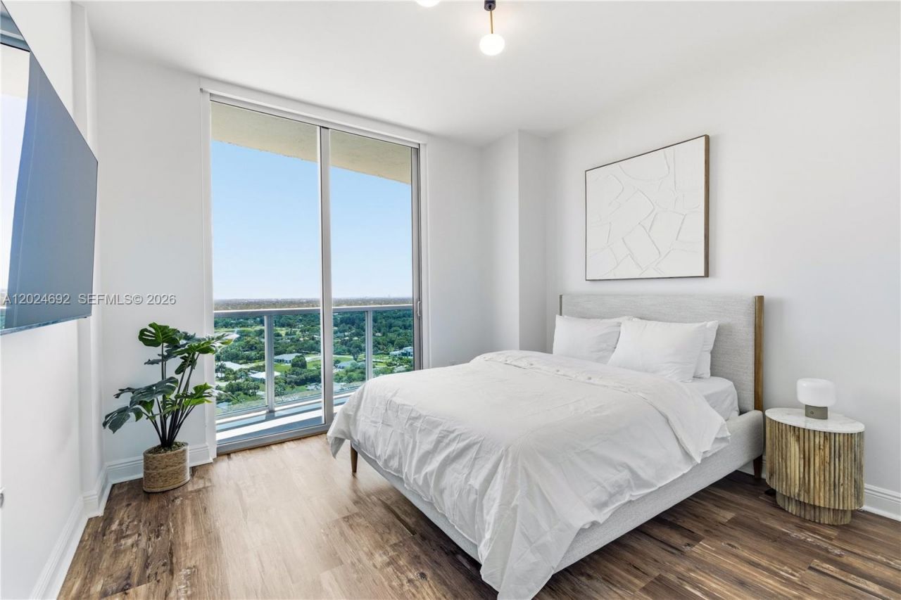 2641 N Flamingo Rd , Unit 2605N, Sunrise, FL 33323 Photo
