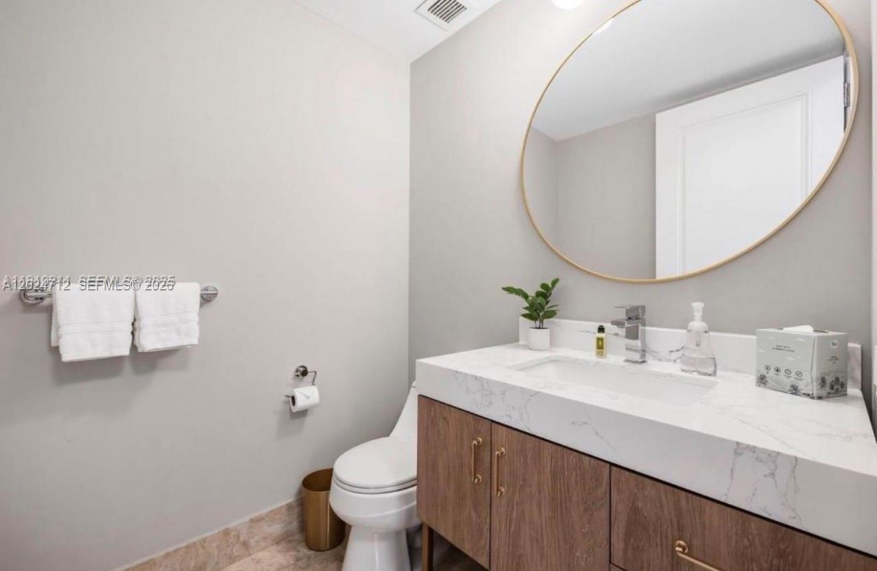 1435 Brickell Ave , Unit 3410, Miami, FL 33131 Photo