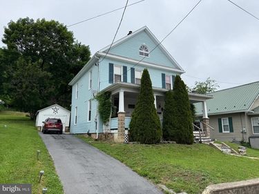 7 WOODS LANE, LEWISTOWN, PA 17044