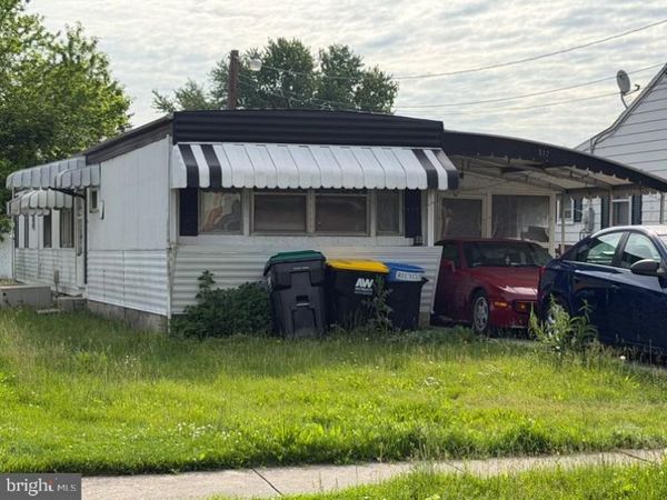 512 MEADE AVENUE, HANOVER, PA 17331