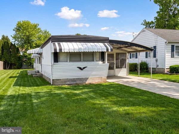 512 MEADE AVENUE, HANOVER, PA 17331
