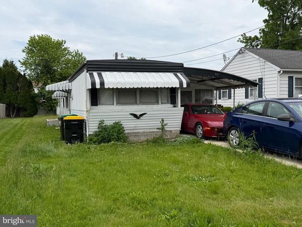 512 MEADE AVENUE, HANOVER, PA 17331