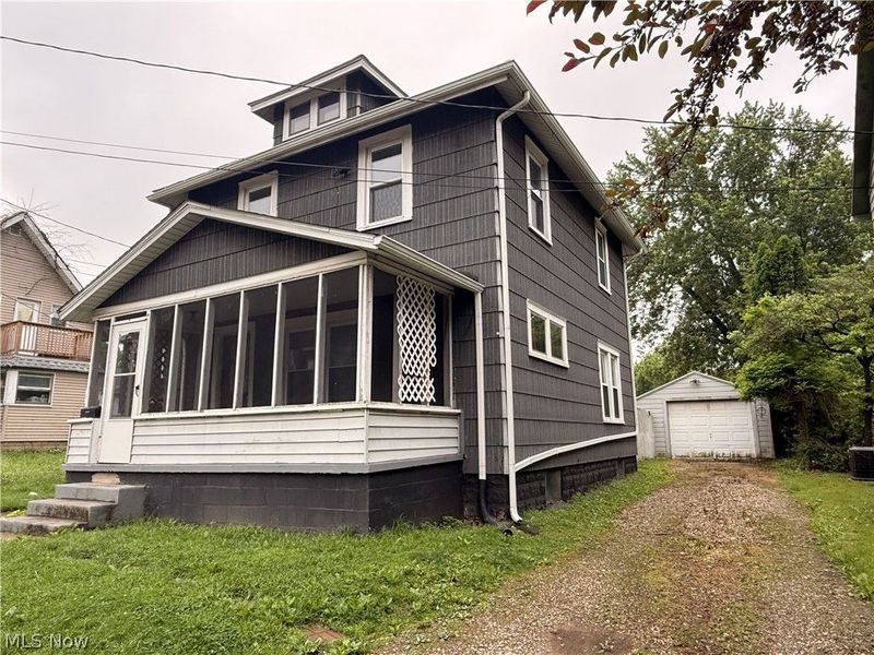 13 Burton Avenue NW, Massillon, OH 44646 Photo 3