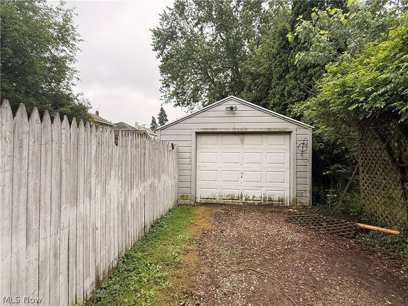 13 Burton Avenue NW, Massillon, OH 44646 Photo 7