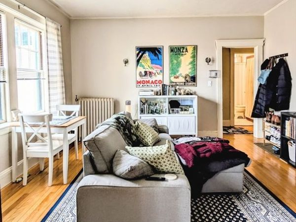 176 Winthrop Rd., Unit 8, Brookline, MA 02445