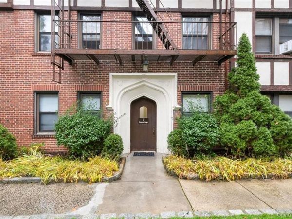 7 Greenridge Avenue, Unit A7, White Plains, NY 10605