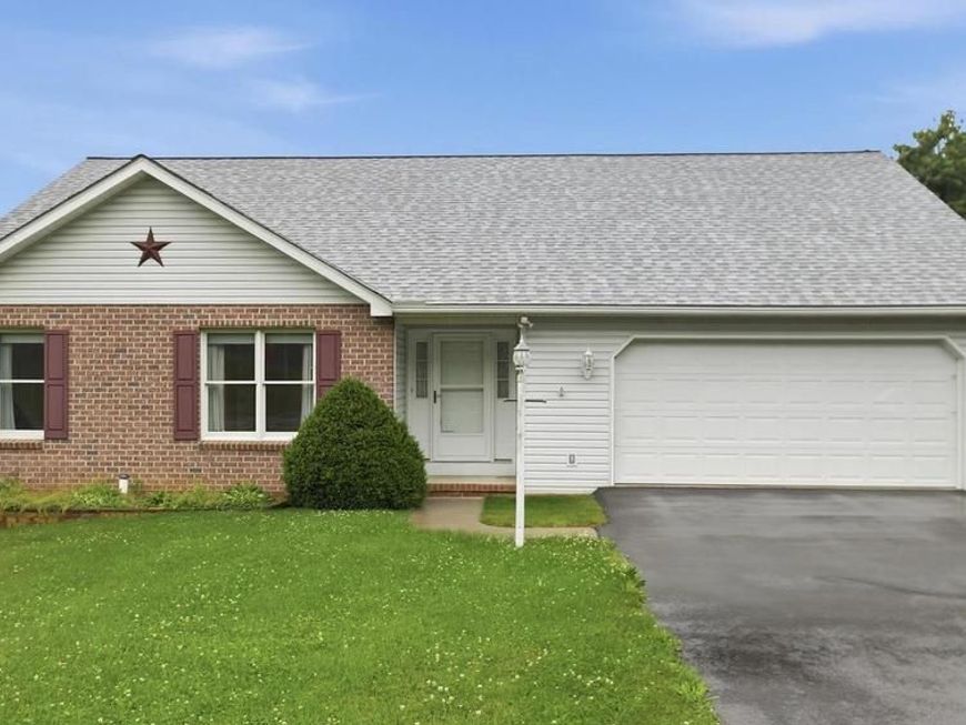 12274 Country Club Road, Waynesboro, PA 17268 Main Photo