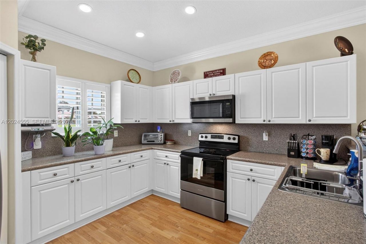 2368 Windjammer Way, West Palm Beach, FL 33411 Photo