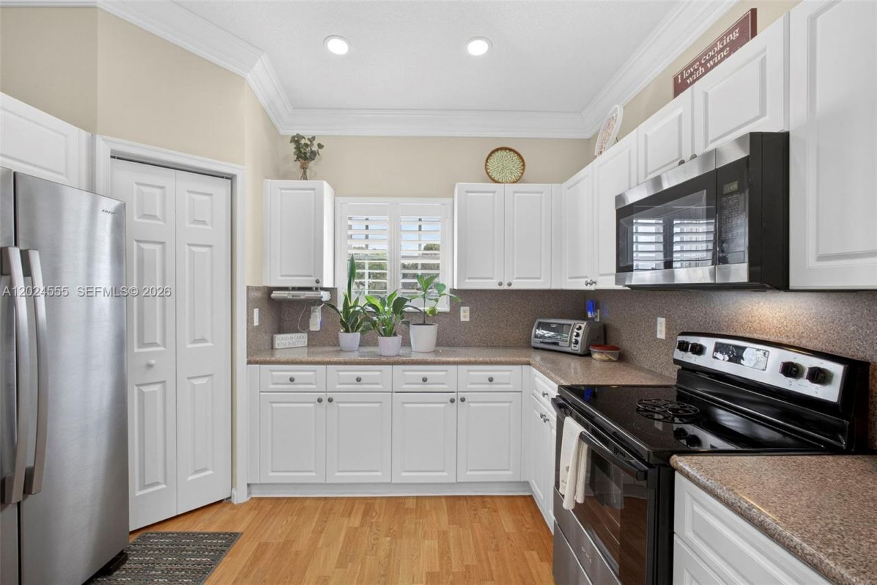 2368 Windjammer Way, West Palm Beach, FL 33411 Photo