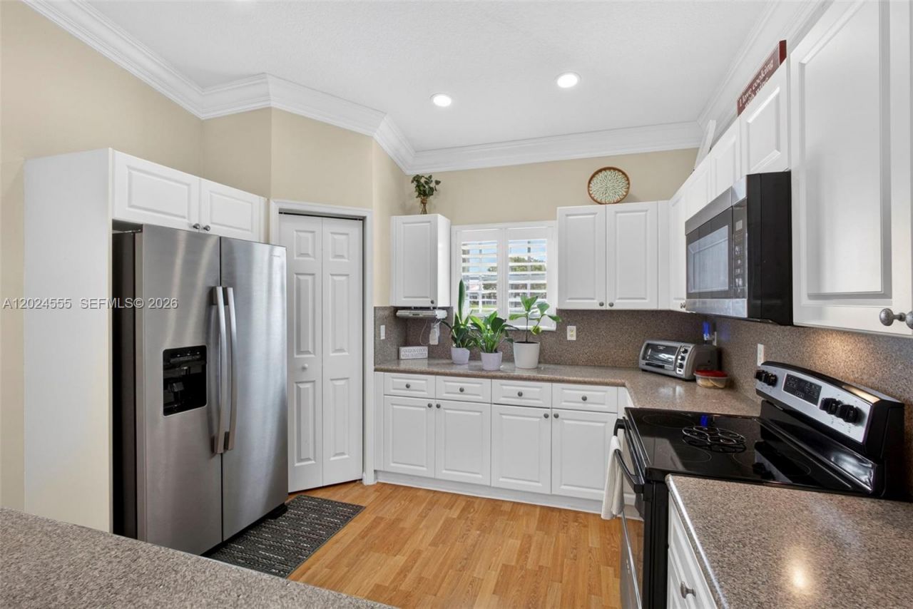 2368 Windjammer Way, West Palm Beach, FL 33411 Photo