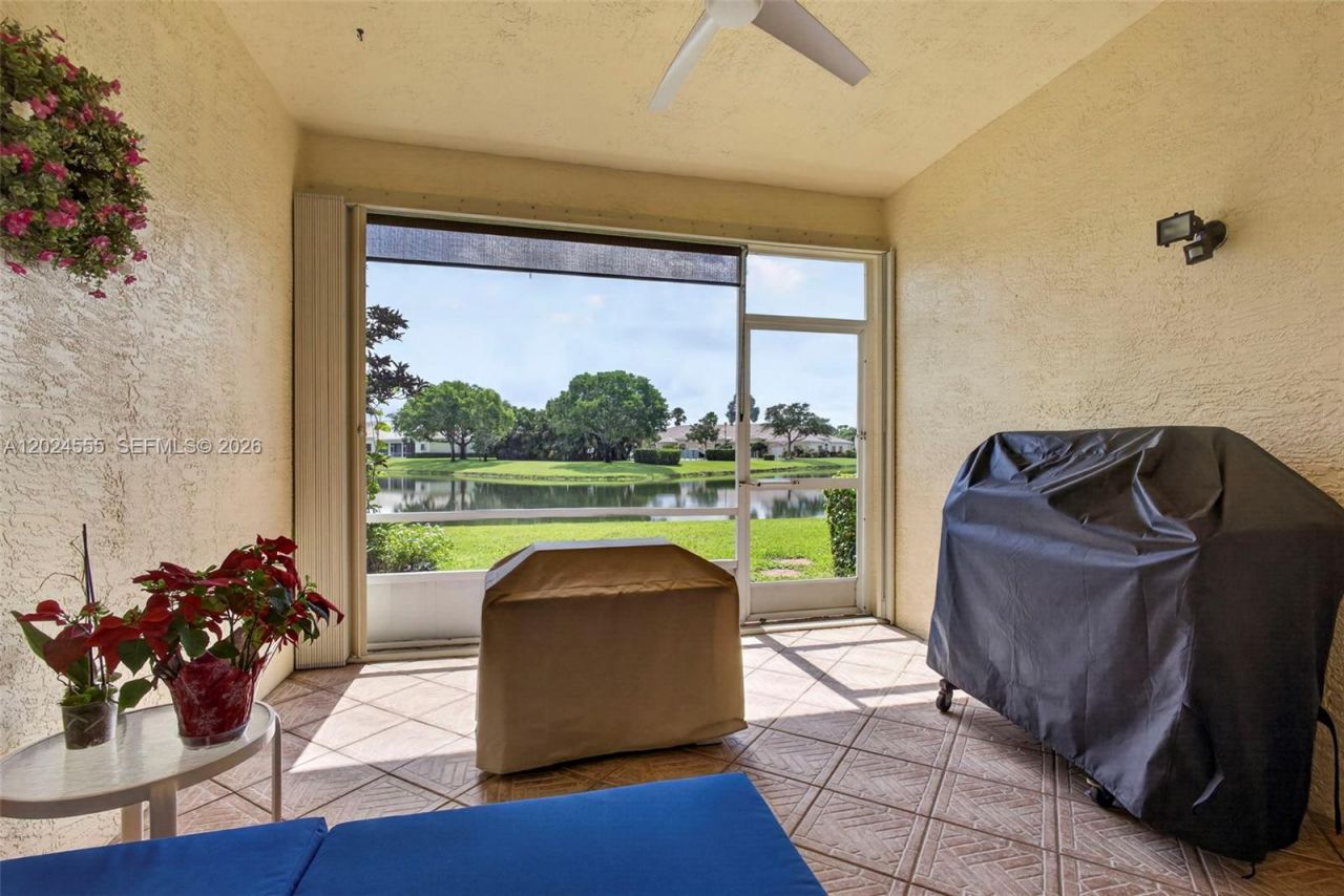 2368 Windjammer Way, West Palm Beach, FL 33411 Photo