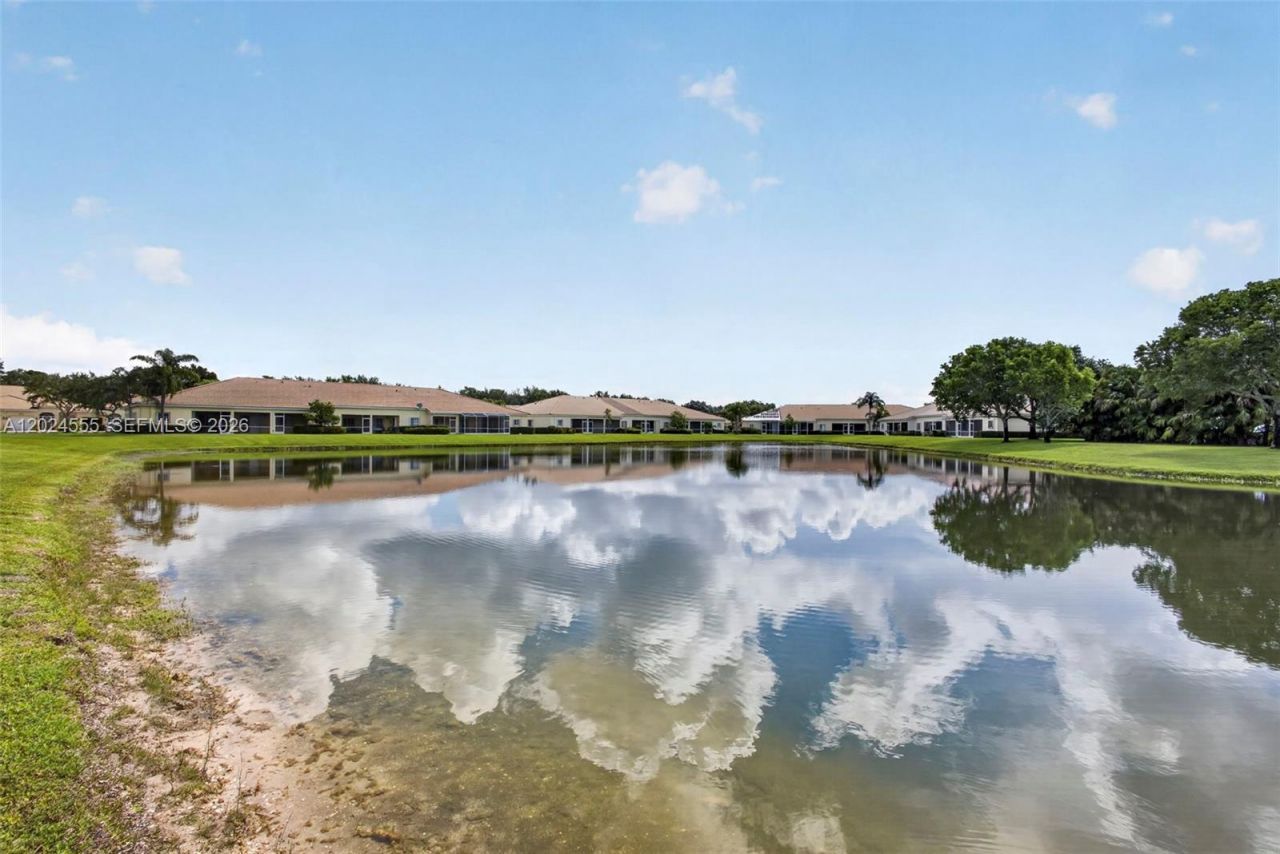 2368 Windjammer Way, West Palm Beach, FL 33411 Photo