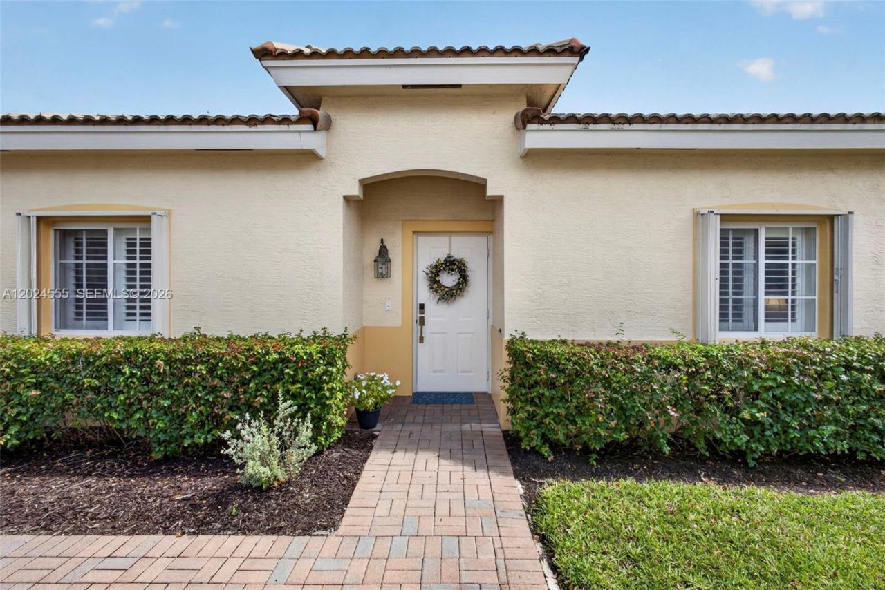 2368 Windjammer Way, West Palm Beach, FL 33411 Photo