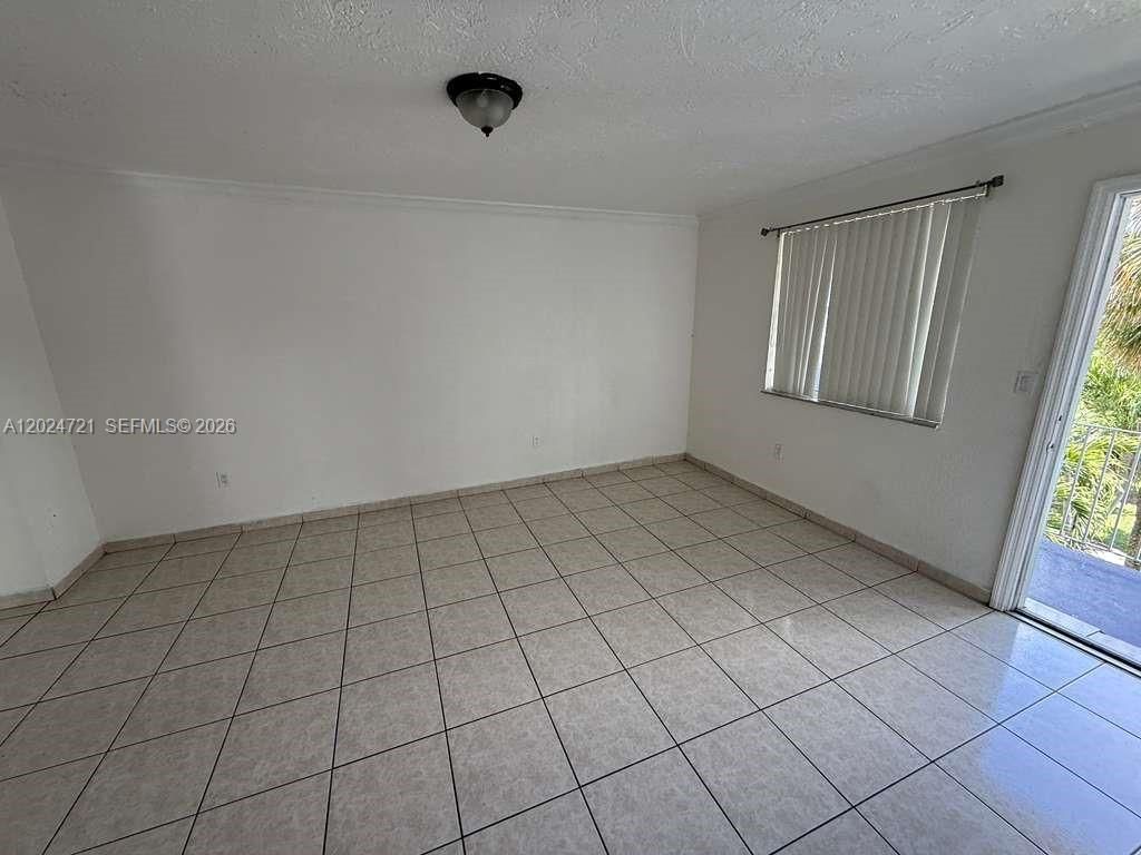 1655 W 44th Pl, Unit 302, Hialeah, FL 33012 Photo