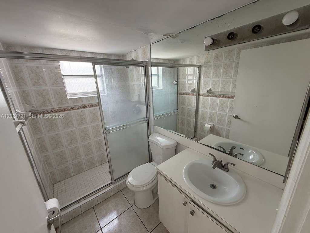 1655 W 44th Pl, Unit 302, Hialeah, FL 33012 Photo