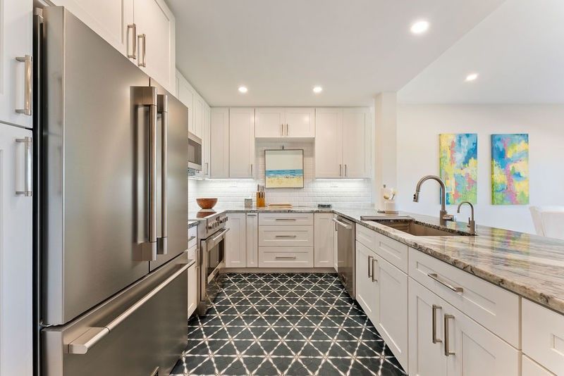1616 Ocean Drive, Unit 107, Vero Beach, FL 32963 Photo