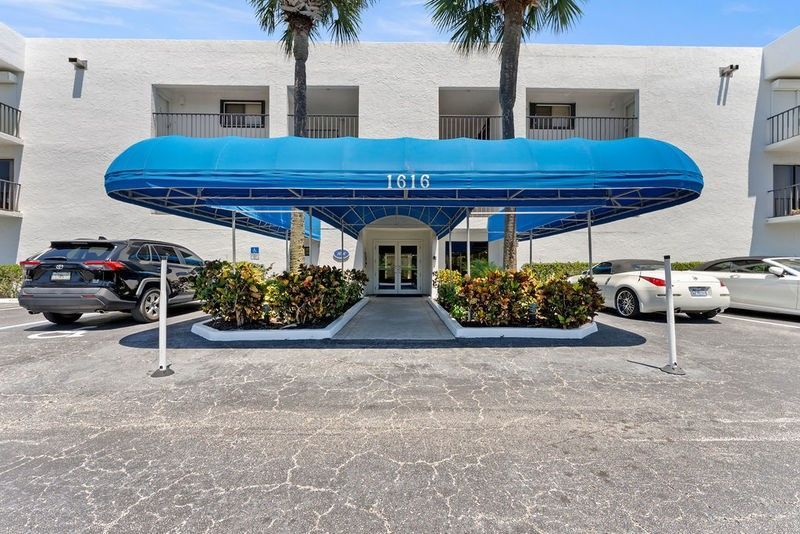 1616 Ocean Drive, Unit 107, Vero Beach, FL 32963 Photo