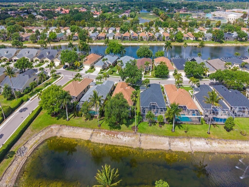8098 Tauren Ct, Naples, FL 34119 Photo