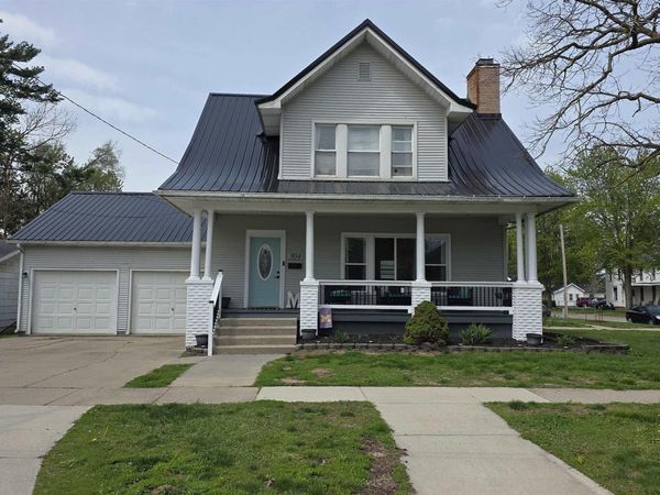 304 S East , Morenci, MI 49256