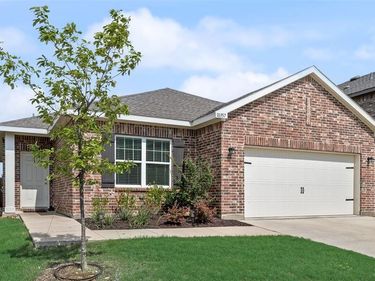 10357 Burnfoot Lane , Fort Worth, TX 76036