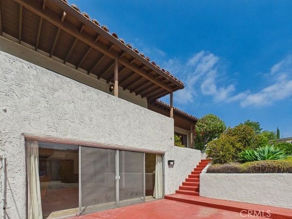 1633 Loma Crest Street, Glendale, CA 91205