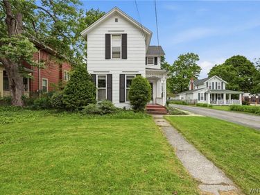 4360 S Buffalo Street , Orchard Park, NY 14127
