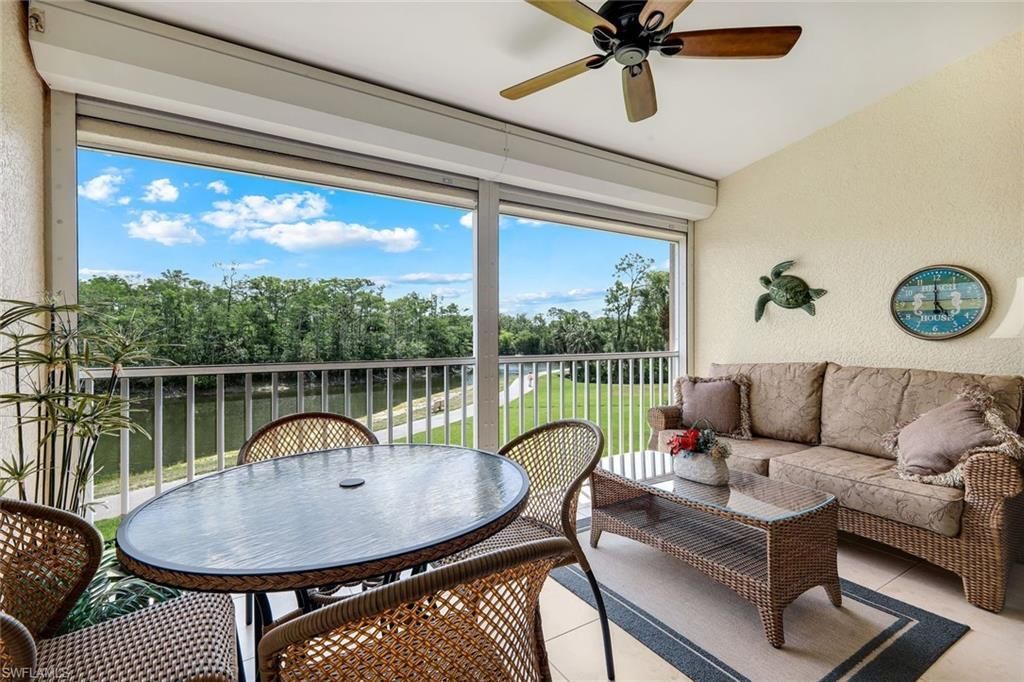 526 Lake Louise Cir, Unit 402, Naples, FL 34110 Photo
