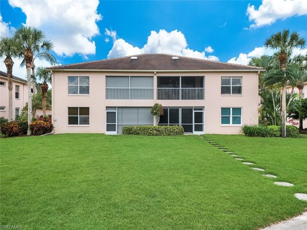 526 Lake Louise Cir, Unit 402, Naples, FL 34110 Photo