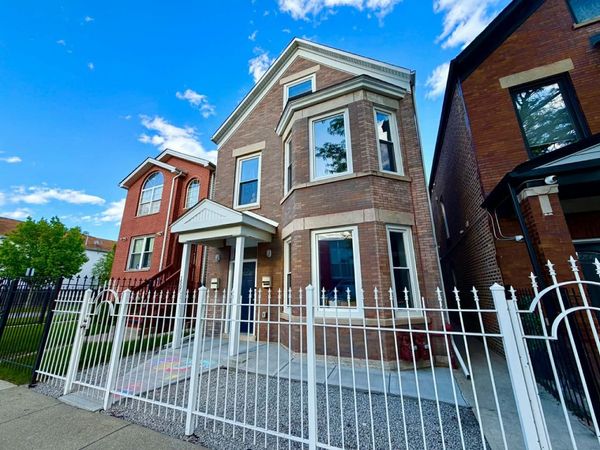 1505 S Tripp Avenue , Chicago, IL 60623