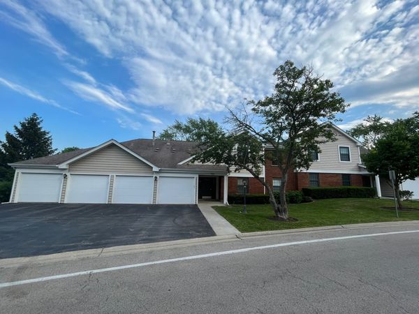 355 Lambert Drive , Unit D2, Schaumburg, IL 60193