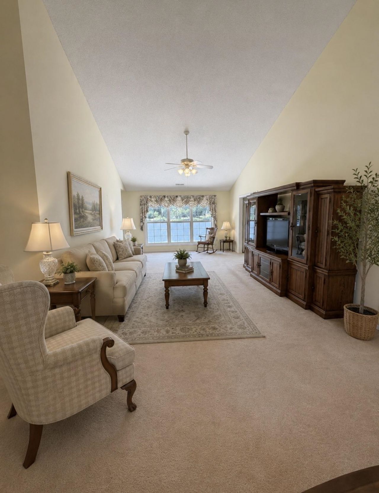 1045 Vestry Dr. Photo 11