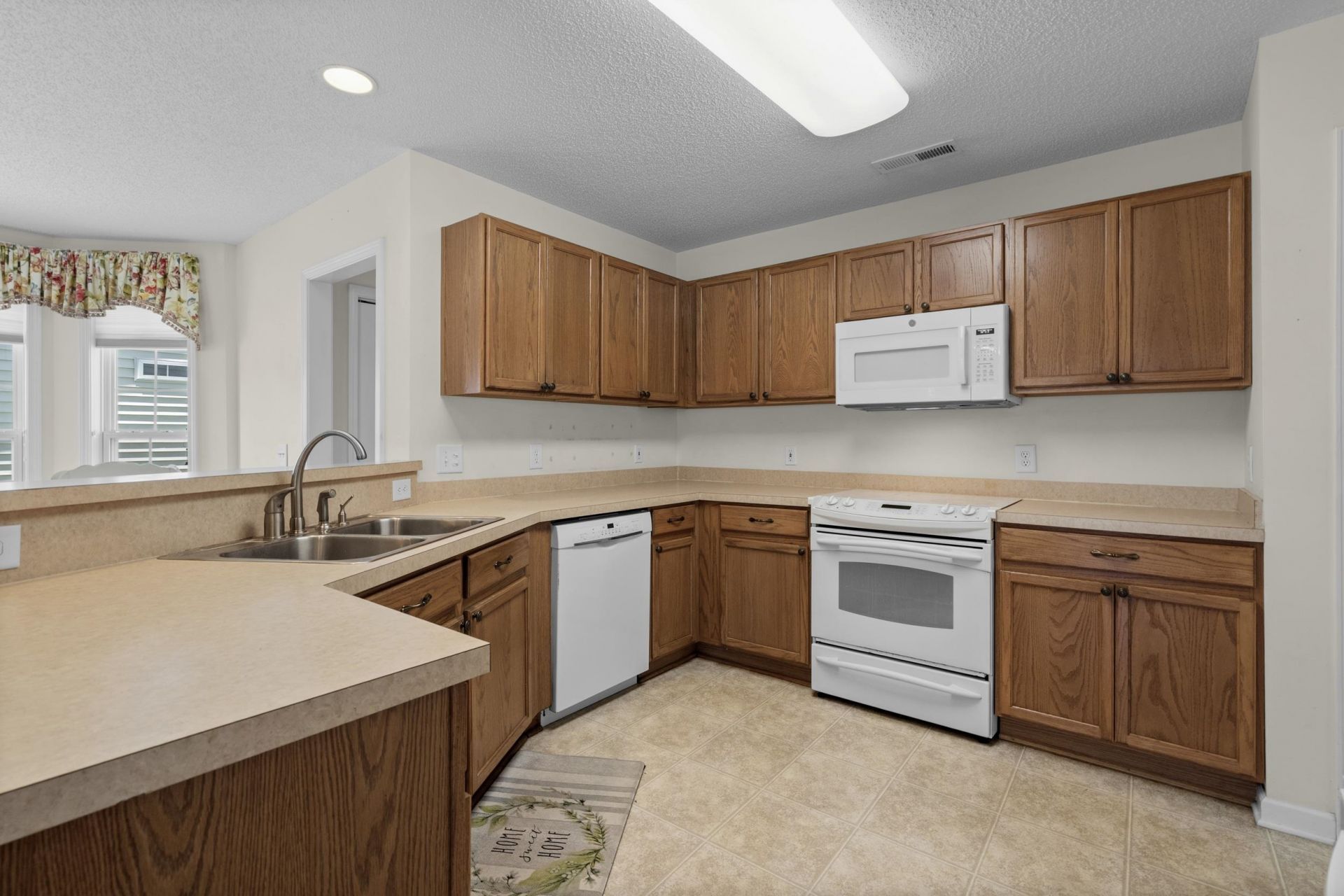 1045 Vestry Dr. Photo 19