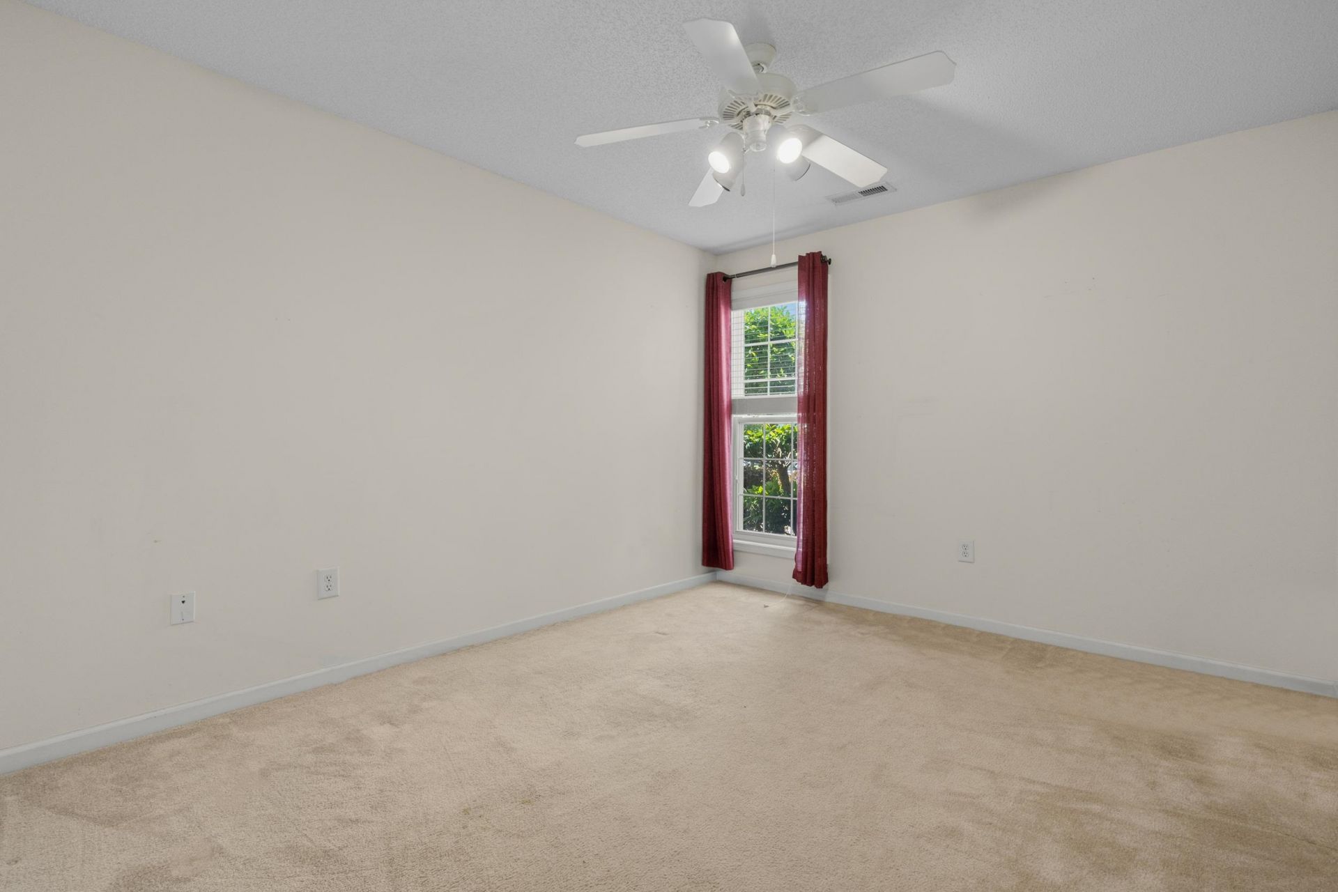 1045 Vestry Dr. Photo 41