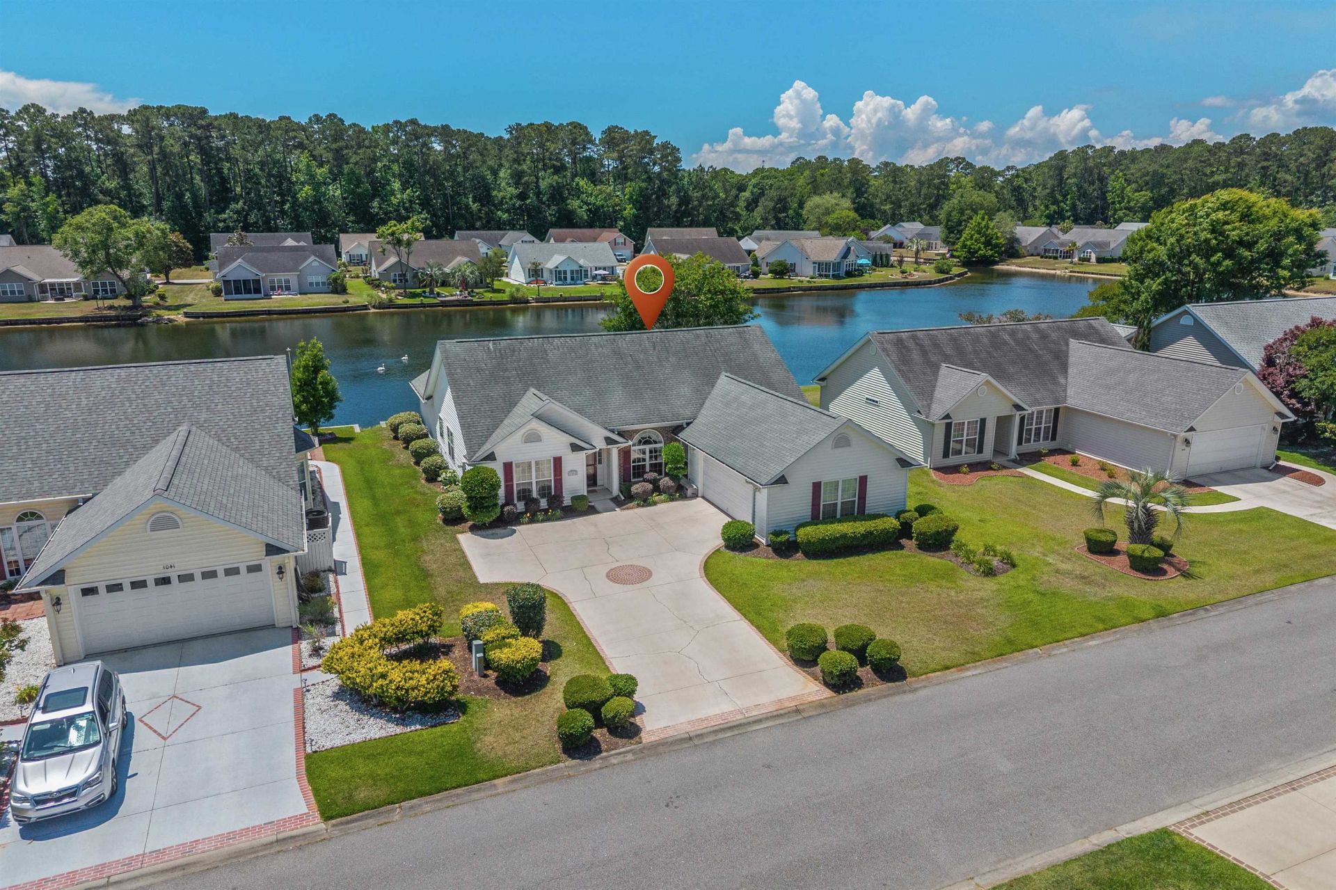 1045 Vestry Dr. Photo 5