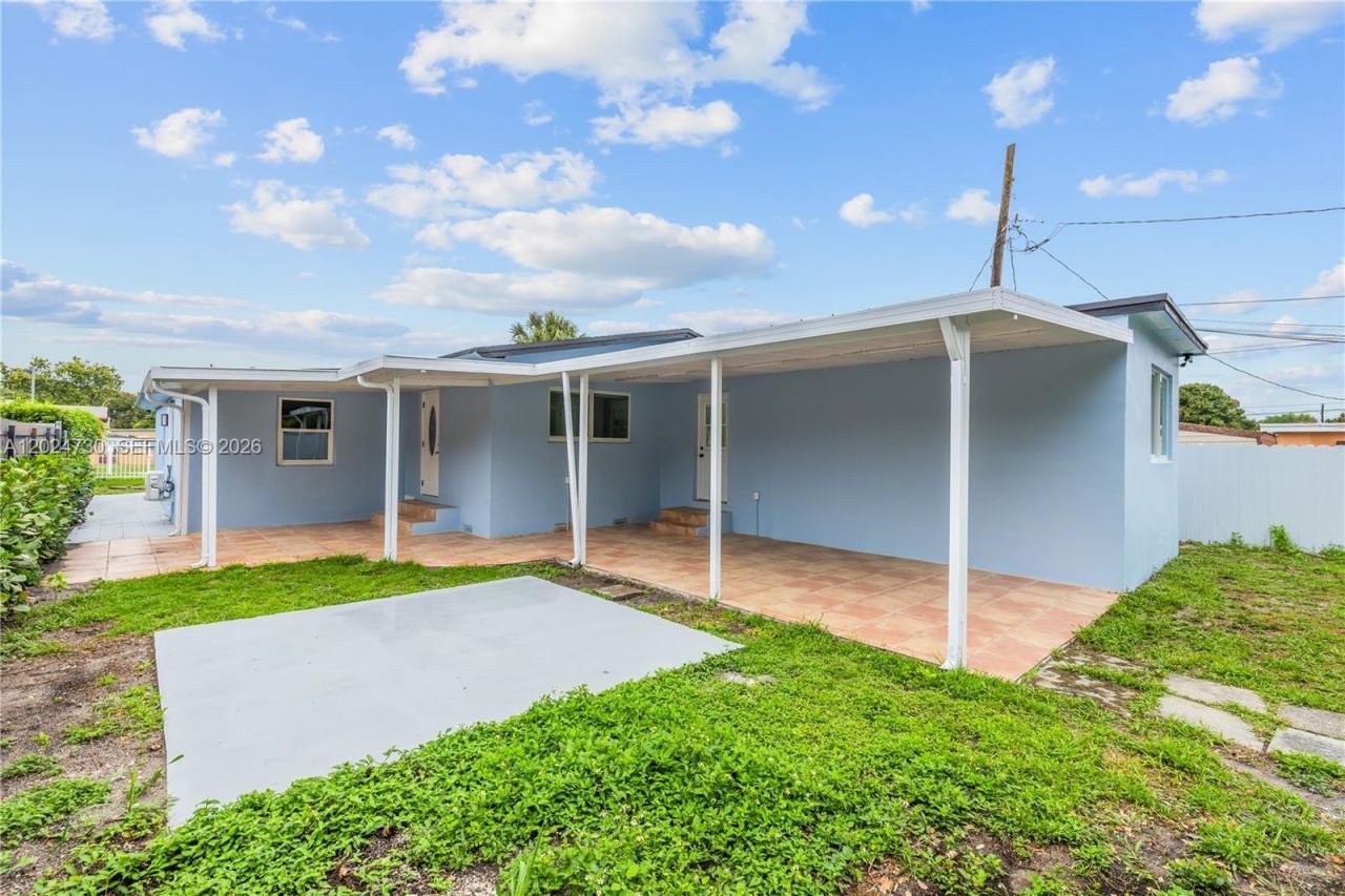 2520 NW 108th St , Miami, FL 33167 Photo