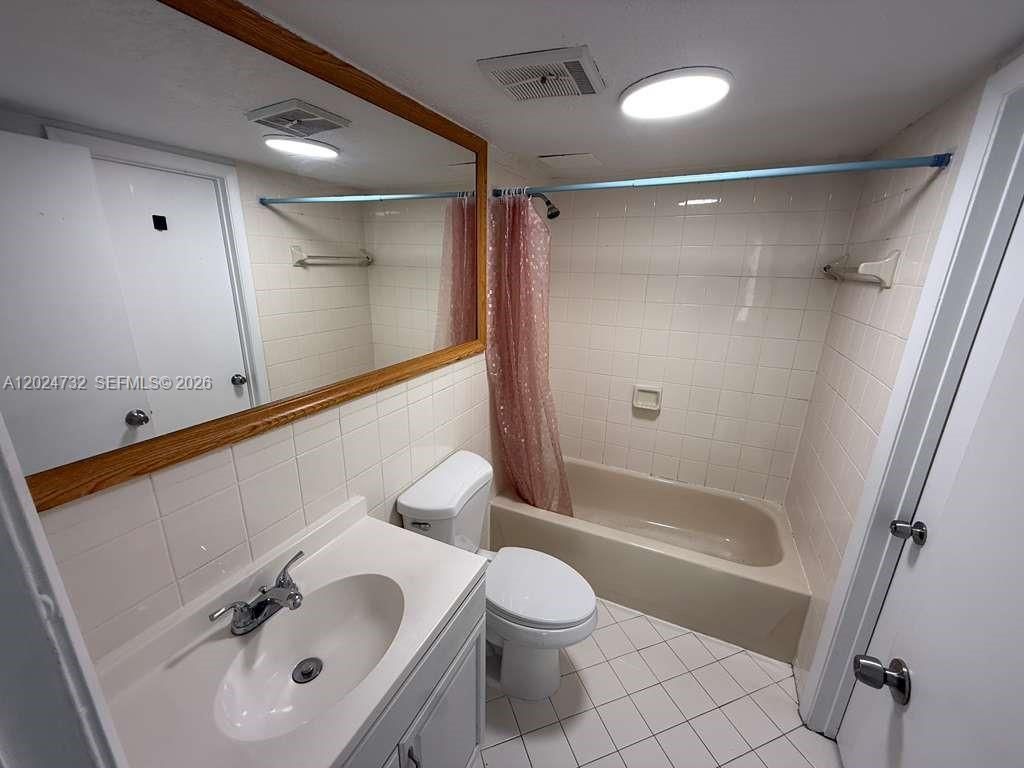 6278 W 22nd Ct, Unit 7, Hialeah, FL 33016 Photo