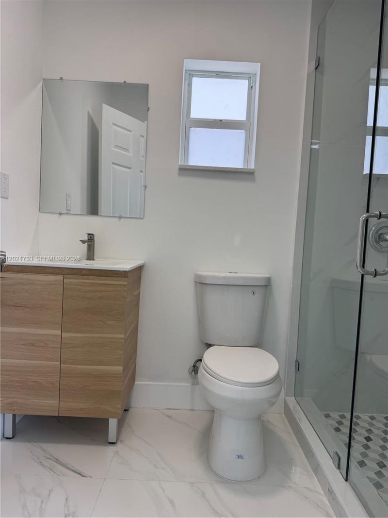 3305 SW 28st , Unit 3305, Miami, FL 33133 Photo