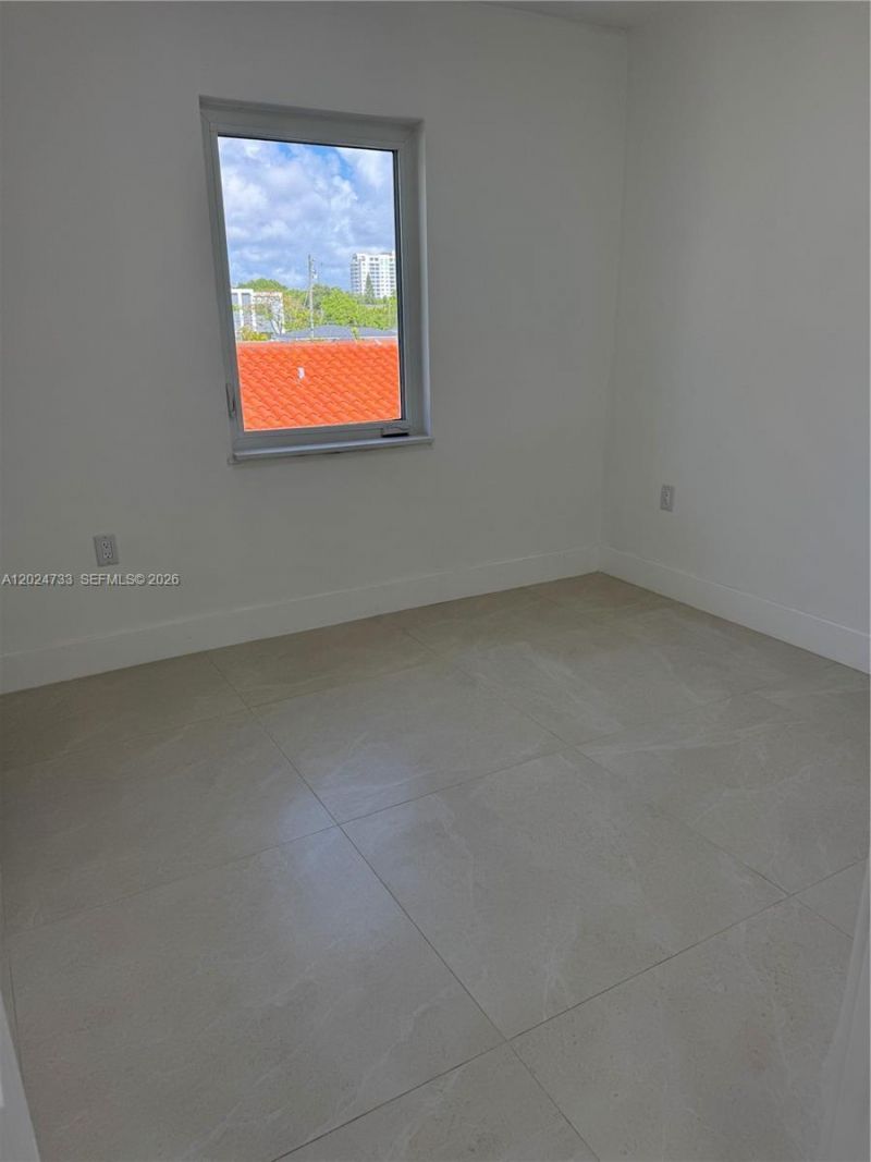 3305 SW 28st , Unit 3305, Miami, FL 33133 Photo