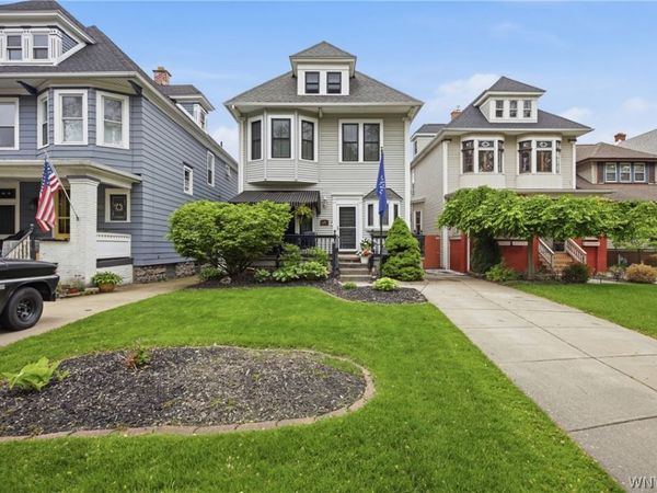 684 Mckinley Parkway , Buffalo, NY 14220