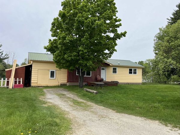 8 Learned Drive, Westford, VT 05494