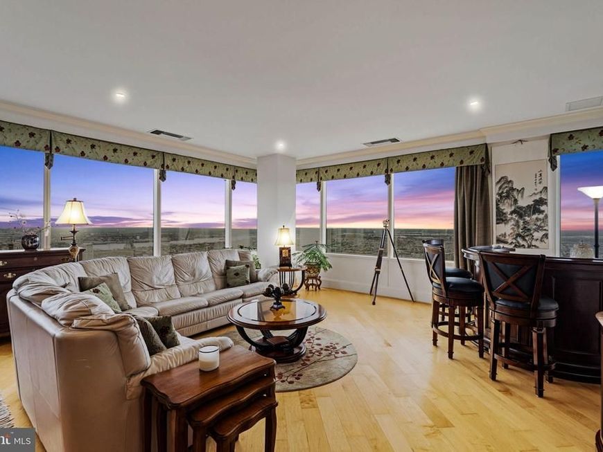 50 S 16th Street , Unit 4210, Philadelphia, PA 19102 Main Photo