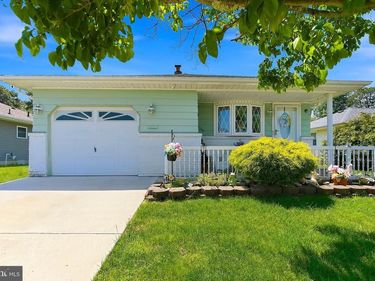 434 JAMAICA BOULEVARD, TOMS RIVER, NJ 08757