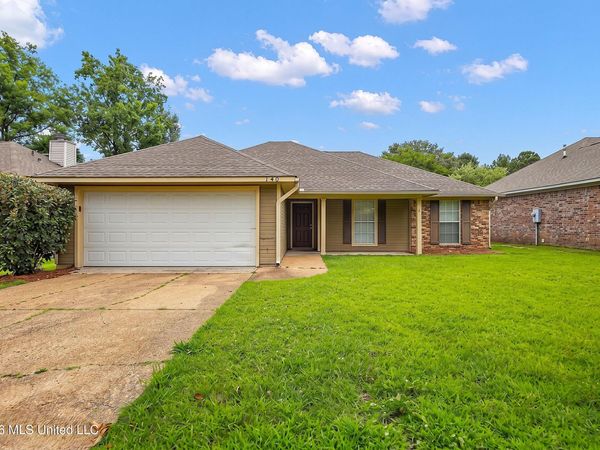 140 Willow Oak Lane, Brandon, MS 39047