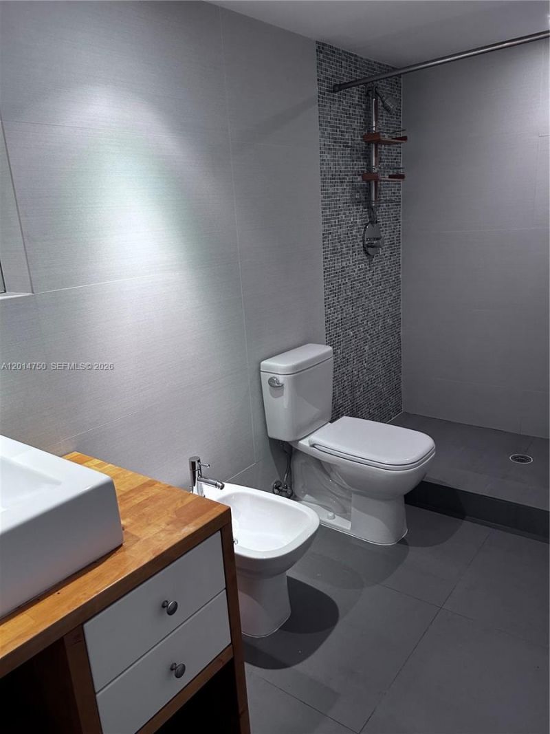 20365 W Country Club Dr, Unit TH24, Aventura, FL 33180 Photo
