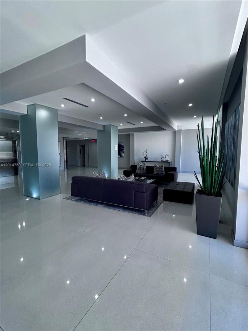 20365 W Country Club Dr, Unit TH24, Aventura, FL 33180 Photo