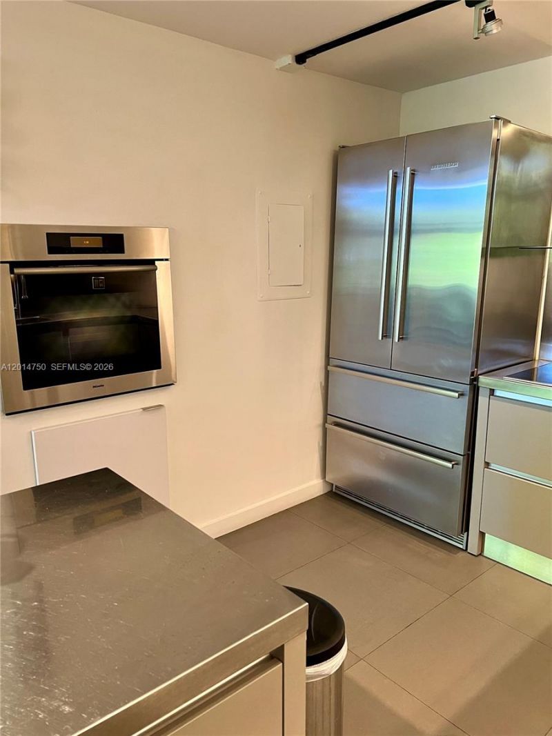 20365 W Country Club Dr, Unit TH24, Aventura, FL 33180 Photo